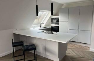 Wohnung kaufen in 27726 Worpswede, Kernsanierte Wohnung mit Dachterrasse im 1.OG eines Dreifamilienhauses