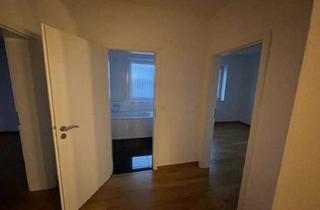 Wohnung kaufen in 94060 Pocking, Provisionsfreie 3,5 Zimmer Eigentumswohnung in 6-Fam. Haus - 1.Stock mit Balkon