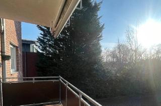 Wohnung kaufen in 47269 Großenbaum, Duisburg-Süd: Bequem und sicher im 1. OG... mit Garage, am Großenbaumer See