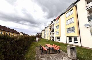 Wohnung kaufen in 92237 Sulzbach-Rosenberg, Sulzbach-Rosenberg - Renovierte ca. 101 m² große 3-Zimmer-Traumwohnung mit Balkon u. Carport