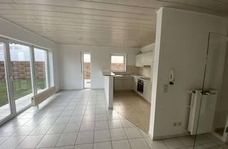 Wohnung mieten in In Den Langen Feldern 10, 66687 Wadern, Schöne EG Single Wohnung mit Terrasse in Wadern