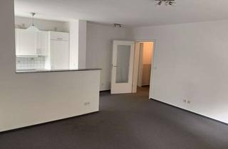 Wohnung mieten in Schlagbaumer Str. 166, 42653 Gräfrath, Neuwertige Hochparterre-Wohnung mit EBK und Balkon