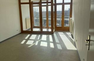 Sozialwohnungen mieten in 10317 Lichtenberg, WBS mit Dringlichkeit für 3 Räume erforderlich: 3-Zi.-Wohnung mit Wintergarten in Lichtenberg