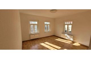 Wohnung mieten in Theobald-Hofmann-Str., 02708 Löbau, Schöne 2-Raumwohnung mit Balkon | 55 m² | Bad mit Wanne