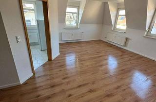 Wohnung mieten in Thränitzer Straße, 07546 Gera, Frisch Renovierte 2-Zimmer Dachgeschosswohnung