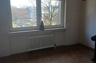 Sozialwohnungen mieten in Lasthaus Str. 33, 45894 Buer, WBS Wohnung mit 3 Zimmern und Balkon