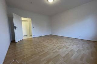 Wohnung mieten in Stackmannstraße 18, 31275 Lehrte, Vollständig renovierte 4-Zimmer-Wohnung mit Balkon und EBK in Lehrte