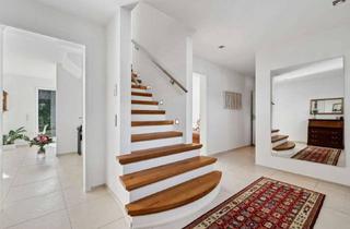 Einfamilienhaus kaufen in 73087 Bad Boll, Energieeffizientes Einfamilienhaus mit Wärmepumpe, ELW, Doppelgarage u. beheizbarem Pool in Bad Boll