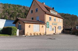 Haus kaufen in 75399 Unterreichenbach, Attraktives Wohn- und Geschäftshaus mit großem Sonnengrundstück in zentraler Lage