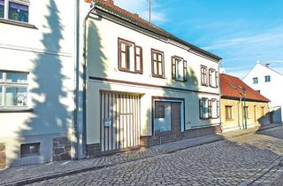 Haus kaufen in Badstraße 16, 14793 Ziesar, Wohnhaus mit ehemaliger Bäckerei sowie mehreren Nebengebäuden