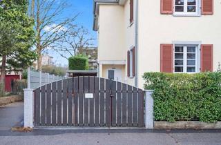 Mehrfamilienhaus kaufen in 79117 Waldsee, Attraktives Mehrfamilienhaus mit schönem Grundstück in Freiburg-Waldsee