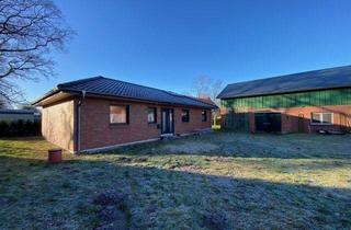 Anlageobjekt in 24806 Hohn, Bungalow u. Resthof, auf einem schönen Grundstück in Dorfrandlage!