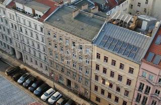 Wohnung kaufen in 10435 Mitte, Dachgeschoss-Rohling mit 160m² in Berlin-Mitte