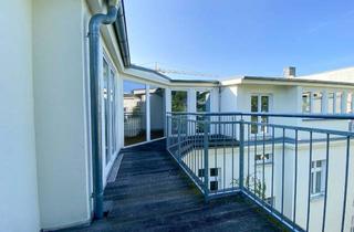 Wohnung kaufen in Prenzlauer Berg, 10409 Prenzlauer Berg, Charmante Dachgeschosswohnung mit sonniger West-Terasse im beliebten Prenzlauer Berg!