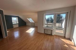 Wohnung kaufen in 89250 Senden, Ruhig gelegene 2- Zimmer Dachgeschosswohnung mit Dachterrasse und Balkon!