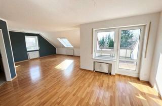Wohnung kaufen in 89250 Senden, Ruhig gelegene Dachgeschosswohnung mit ausbaubarer Bühne, Dachterrasse und Balkon!