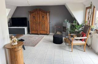 Wohnung kaufen in Hauptstraße 61, 71093 Weil im Schönbuch, Wunderschöne Maisonette- Wohnung - mit Balkon!