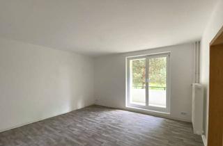 Wohnung kaufen in 15518 Rauen, Sonnige Wohnung mit eigenem Garten, ideal geschnitten, ohne Provision