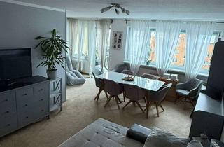 Wohnung mieten in 13403 Reinickendorf, Helle, zentrale 2,5-Zimmer Wohnung mit Balkon in ruhiger Lage in Reinickendorf