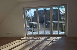 Wohnung mieten in Wacholderweg, 81929 Bogenhausen, Gepflegte 2-Zimmer Dachgeschosswohnung in Bogenhausen