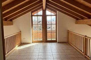 Wohnung mieten in 83661 Lenggries, Sonnige 5-Zimmer-Wohnung (Maisonette) in freist. Landhaus mit Gartenanteil und Garagen