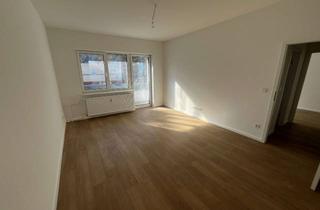 Wohnung mieten in Am Großen Wannsee 70, 14109 Wannsee, Erstbezug nach Sanierung: 2-Zimmer-Whg mit Balkon und Einbauküche