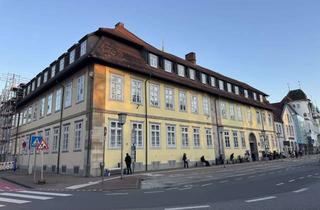 Wohnung mieten in Schloßplatz, 29221 Celle, Behindertengerechtes Wohnen am Schloßplatz #Altbaucharakter #Lehmdecken #Aufzug
