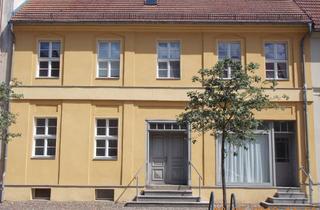 Wohnung mieten in Straße Des Friedens 15, 16835 Lindow (Mark), Gepflegte 1 -Raum Wohnung im 1. OG mit Einbauküche in Lindow (Mark)