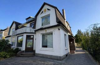 Doppelhaushälfte kaufen in 22391 Wellingsbüttel, Doppelhaushälfte mit Baugrundstück in gefragter Lage von Wellingsbüttel