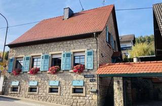 Haus kaufen in 67748 Odenbach, charmantes Steinhaus mit Sauna, romantischem Innenhof, Behandlungsraum, Mosaik-Bad