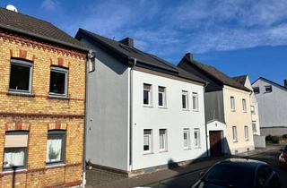 Einfamilienhaus kaufen in 53721 Siegburg, Energieeffizientes Einfamilienhaus mit 4 Schlafzimmern / modernisiert & zukunftssicher !