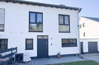 Haus kaufen in Weienhard 22, 53783 Eitorf, Ankommen. Durchatmen. Zuhause - viel Platz für die Familie mit Garten, Terrasse, Balkon und Garage