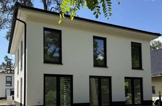 Villa kaufen in 15827 Blankenfelde-Mahlow, Ankommen im neu definierten Luxus – Ihre bezugsfertige Stadtvilla vor den Toren Berlins.