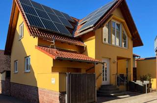 Haus kaufen in 63920 Großheubach, Einziehen statt sanieren – Wohnhaus mit Nebengebäude, Hof und PV-Anlage