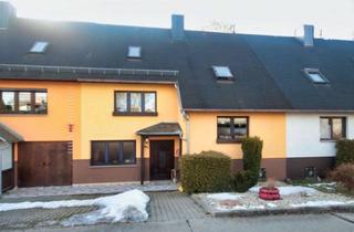 Haus kaufen in 08538 Reuth, Raumwunder im Grünen – Charmantes Reihenmittelhaus mit großem Garten in Dehles