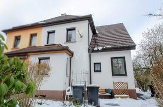 Doppelhaushälfte kaufen in 98597 Breitungen, Ruhig gelegen & voller Potenzial – Sanierungsbedürftige DHH in Breitungen