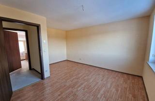 Doppelhaushälfte kaufen in 09569 Oederan, Doppelhaus mit Garten, Hof und zwei Nebengebäuden