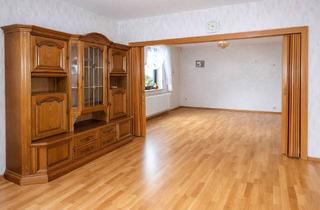 Einfamilienhaus kaufen in 35288 Wohratal, Charmantes Einfamilienhaus mit Nebengebäuden – Ihr perfektes Sanierungsprojekt auf weitläufigem Grundstück!