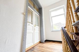 Wohnung kaufen in 31785 Hameln, Großzügige Altbauwohnung mit 6 Zimmern und Balkon – zentrumsnah / Hameln