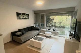 Wohnung kaufen in 80993 München, 2-Zimmer-Gartenwohnung mit Terrasse und Lift in München-Moosach