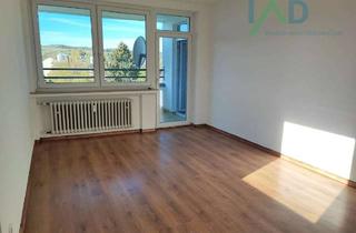 Wohnung kaufen in 55543 Bad Kreuznach, Tolle Aussichtslage mit Balkon und Stellplatz - Schöne 3-Zimmerwohnung - modernisiert