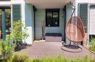 Wohnung kaufen in 60438 Frankfurt, Frankfurt am Main - Schöne 2-Zimmer-Erdgeschosswohnung mit Terrasse und eigenem Garten in Riedberg-Bonifatiusbrunnen