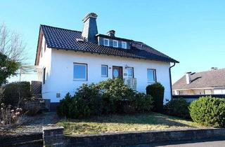 Einfamilienhaus kaufen in 36277 Schenklengsfeld, Schenklengsfeld / Wippershain - Solides Einfamilienhaus mit ELW in angenehmer Lage von Wippershain !