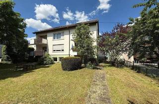 Mehrfamilienhaus kaufen in 71229 Leonberg, Leonberg - Freistehendes Mehrfamilienhaus in Leonberg