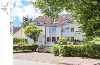Wohnung kaufen in 33619 Bielefeld, Bielefeld - Top-Lage am Wald von Bielefeld-Hoberge: 3 Zimmer-Wohnung mit drei Balkonen und einer Loggia