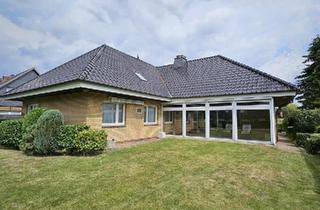 Einfamilienhaus kaufen in 23617 Stockelsdorf, Stockelsdorf - Großzügiges Einfamilienhaus mit Potential in bester Lage