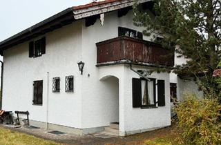 Haus kaufen in 83607 Holzkirchen, Holzkirchen - Holzkirchen - Haus mit Sanierungskonzept Baugrundstück
