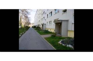 Wohnung kaufen in 08132 Mülsen, Mülsen - Vermietete Etagenwohnung 5OG