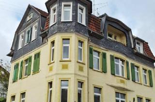 Wohnung kaufen in 51643 Gummersbach, Gummersbach - Helle Altbauwohnung 98 qm mit Erker, Balkon & Garten am Steinberg