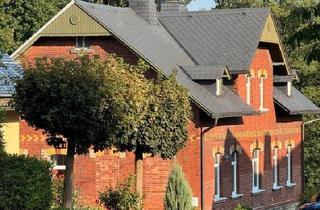 Haus kaufen in 08223 Falkenstein, Falkenstein/Vogtland - Großes Familienhaus 200qm, Nebengebäude und Grundstück 1983qm